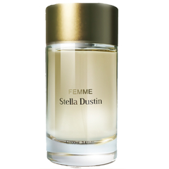 Stella Dustin - Femme