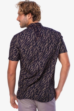 CAMISA ESTAMPADA ONÇA-PRETA na internet