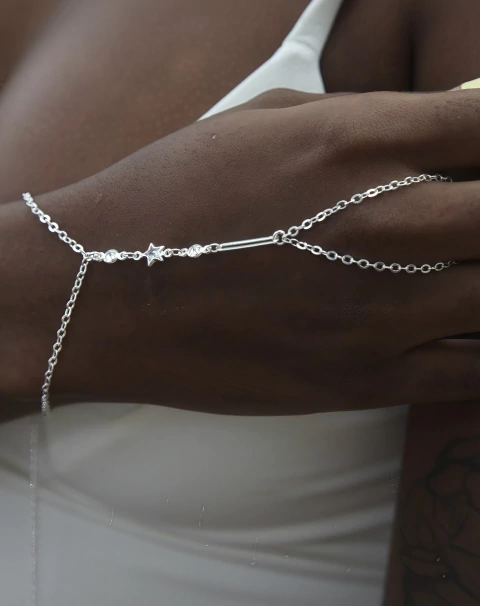 Handchain Estrela Banhada à Prata - comprar online