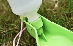 Botella bebedero portátil - perros - tienda online