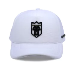 Boné Branco Tag Preto na internet