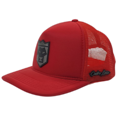 Boné Vermelho Tag Preta Gravada