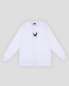 A Back-to-Back Long Tee tem caimento regular, barra alongada e mangas ligeiramente oversized, com ribana canelada nos punhos. Gola especial em ribana e reforço interior de ombro a ombro para garantir um caimento bom e uma durabilidade alta.