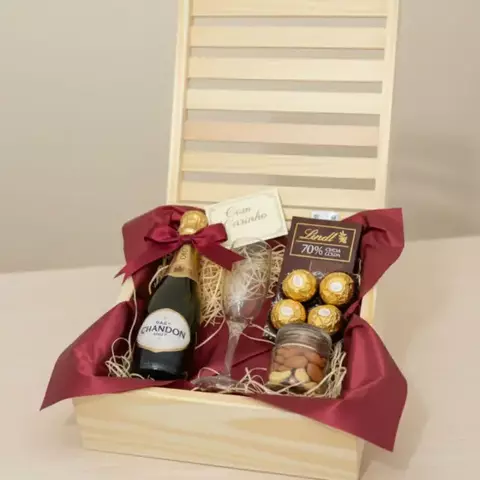 Caixa de Madeira Pinus com Tampa Ripada (10 x 25 x 25 cm) - comprar online