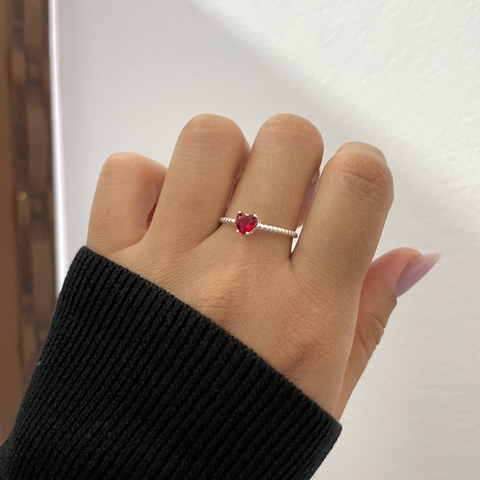 Anel Coração Vermelho - Prata 925 - comprar online