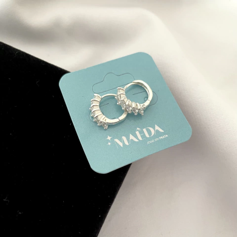 Argola Click Cravejada Branca 1,6cm - prata 925 - comprar online