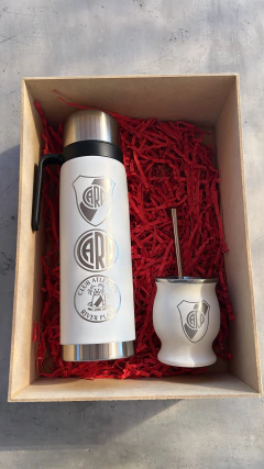 CAJA MATERA PERSONALIZADA CON MATE ACERO - comprar online