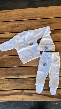 SET COMPLETO BEBÉ DISEÑO A ELECCIÓN (ajuar) - comprar online