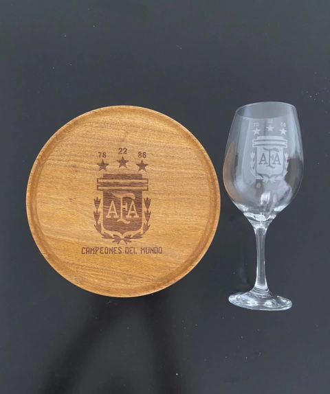 PLATO + COPA DE VINO CAMPEONES DEL MUNDO