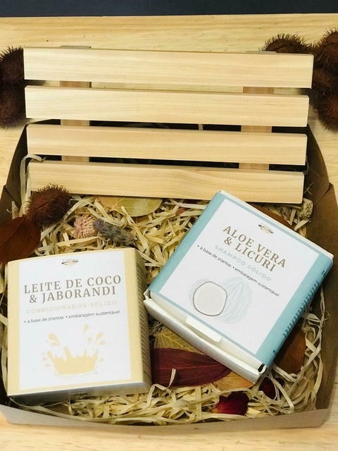 KIT SHAMPOO E CONDICIONADOR SÓLIDO + SABONETEIRA ECOLÓGICA
