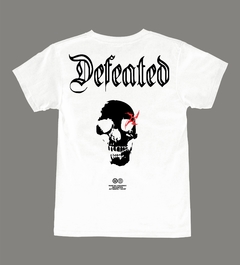 Remera Defeated - Underdog.co