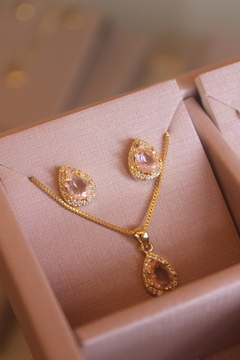 Conjunto Gotinha Cravejada Rose com Banho em Ouro na internet