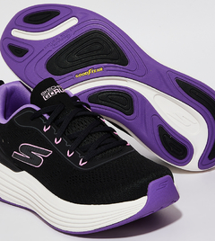 ZAPATILLA SKECHERS - Max Cushioning Suspension Black/Purple - comprar online