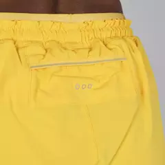 SHORT PINNACLE 2.5 YELLOW / SAUCONY - comprar online