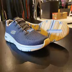 Imagen de ZAPATILLA SKECHERS - Arch Fit D'Lux Takar / Yellow