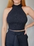 Cropped em tricot canelado com golinha preto