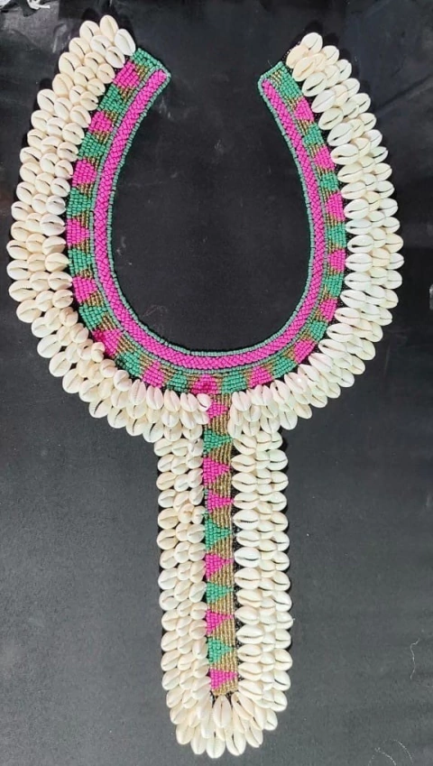 Colar Bordado Indiano