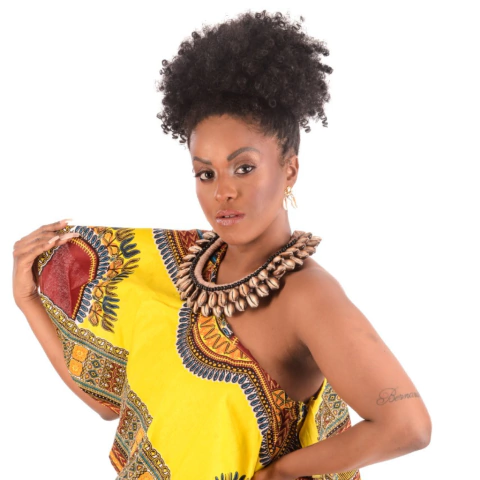 Colar Maciço de búzio Africano