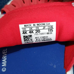 SANDALIAS - ADIDAS - TALLE AR 19 - AZUL Y ROJO MOTIVO SPIDERMAN en internet