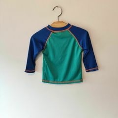 REMERA DE AGUA - YAMP - TALLE 12 MESES - VERDE Y AZUL ML en internet