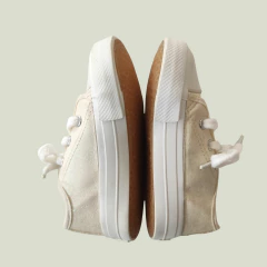ZAPATILLAS - MIMO - TALLE AR 21 - CREMA CON BRILLOS - comprar online