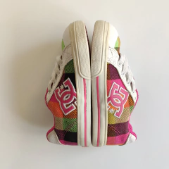 ZAPATILLAS - DC- TALLE AR 19,5 - CUADROS CON ROSA