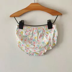 VESTIDO - LITTLE WONDERS - TALLE 6 A 9 MESES - BLANCO CON FLORES CON BOMBACHUDO - tienda online