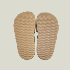 SANDALIAS - ZARA - TALLE AR 20 - DORADO - PilchaGo