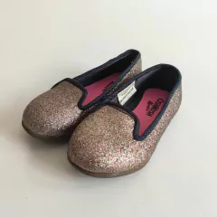 ZAPATOS - OSHKOSH - TALLE AR 19 - CHATITAS CON BRILLITOS en internet