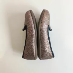 ZAPATOS - OSHKOSH - TALLE AR 19 - CHATITAS CON BRILLITOS