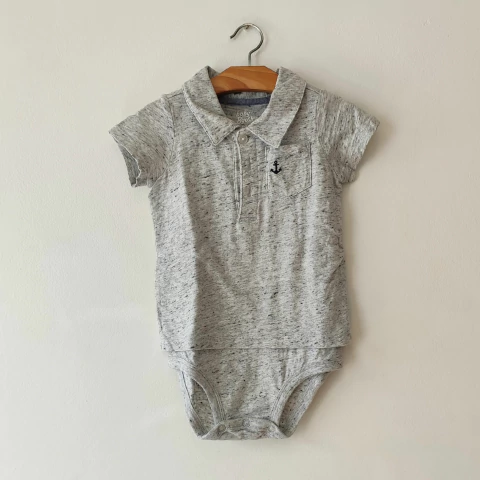 BODY CHOMBA - OSHKOSH - TALLE 18 MESES - GRIS - comprar online