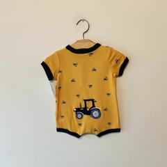 ENTERITO - CARTER´S - TALLE 3 MESES - AMARILLO CON TRACTORES - comprar online