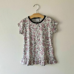 REMERA - BROER - TALLE 4 A 5 AÑOS - BLANCO MOTIVO FLORES
