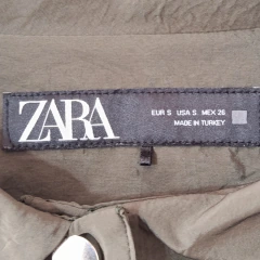 CAMPERA - ZARA - TALLE S - VERDE - PilchaGo