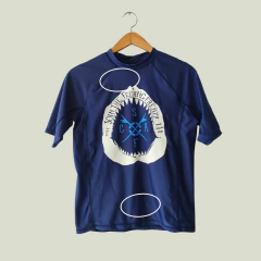 REMERA DE AGUA - GAP - TALLE 12 AÑOS - AZUL MOTIVO TIBURÓN - tienda online