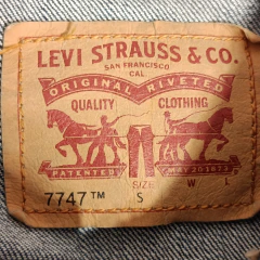 CAMPERA JEAN - LEVI'S - TALLE S - AZUL en internet