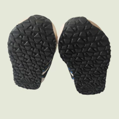 ZAPATILLAS - ADIDAS - TALLE AR 17,5 - BLANCO MOTIVO ESTRELLAS en internet