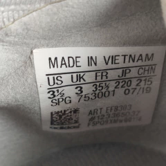 BOTINES - ADIDAS - TALLE AR 34 - A RAYAS GRIS - PilchaGo