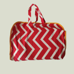 JUEGO - OBRA DE TEATRO - 4 TÍTERES DE DEDO, INCLUYE LIBRO, ESCENARIO Y FUNDA - ED BETINA - tienda online