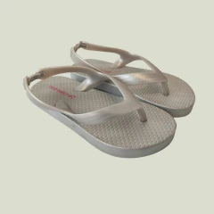 OJOTAS - OLD NAVY - TALLE AR 23,5 - PLATEADO en internet