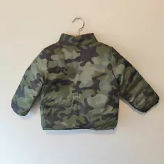 CAMPERA - GAP - TALLE 24 MESES - REVERSIBLE AZUL/CAMUFLADA - comprar online