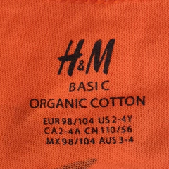 MUSCULOSA - H&M - TALLE 2 A 4 AÑOS - NARANJA Y AZUL MOTIVO TIBURONES - PilchaGo