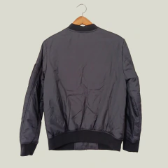 CAMPERA - ZARA - TALLE 11 AÑOS - NEGRO en internet