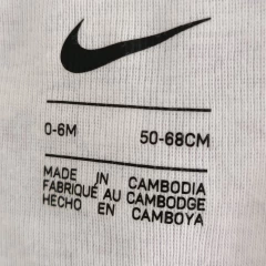 BODY - NIKE - TALLE RN - VIOLETA Y VERDE LEYENDA NIKE en internet