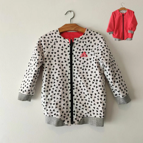 CAMPERA LIVIANA - ADIDAS - TALLE 18 A 24 MESES - ROSA MOTIVO MICKEY REVERSIBLE - comprar online