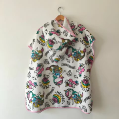 PONCHO - GRISINO - TALLE 1 A 4 AÑOS - TOALLA BLANCO MOTIVO VARIOS en internet