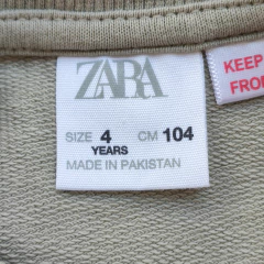 CONJUNTO - ZARA - TALLE 4 AÑOS - SET X2 (REMERA MC Y PANTALÓN) VERDE - tienda online