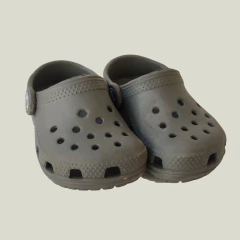 CROCS - TALLE AR 21 - GRIS - PilchaGo