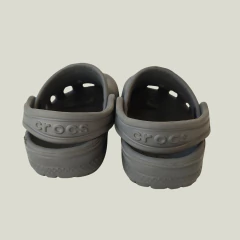 Imagen de CROCS - TALLE AR 21 - GRIS