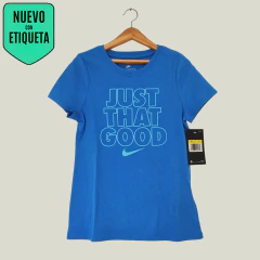 REMERA - NIKE - TALLE 8 A 10 AÑOS - CELESTE CON LEYENDA JUST THAT GOOD - comprar online